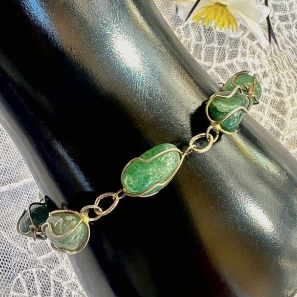Vintage Green Aventurine Tumbled Stone Bracelet - Picture 1 of 11
